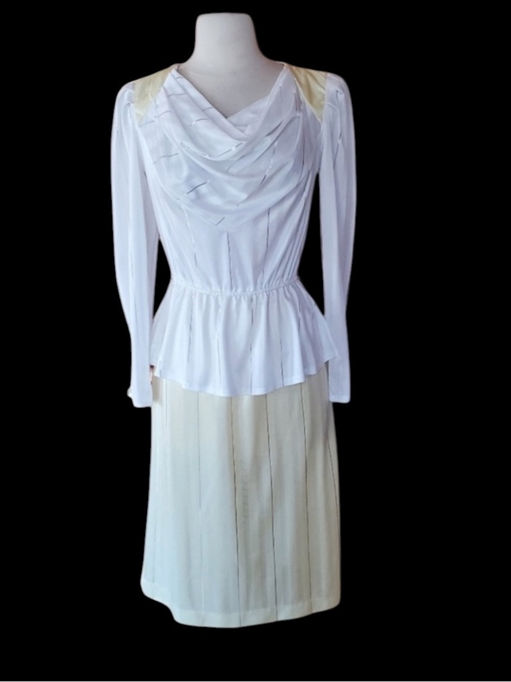Vintage Peplumโ Dress